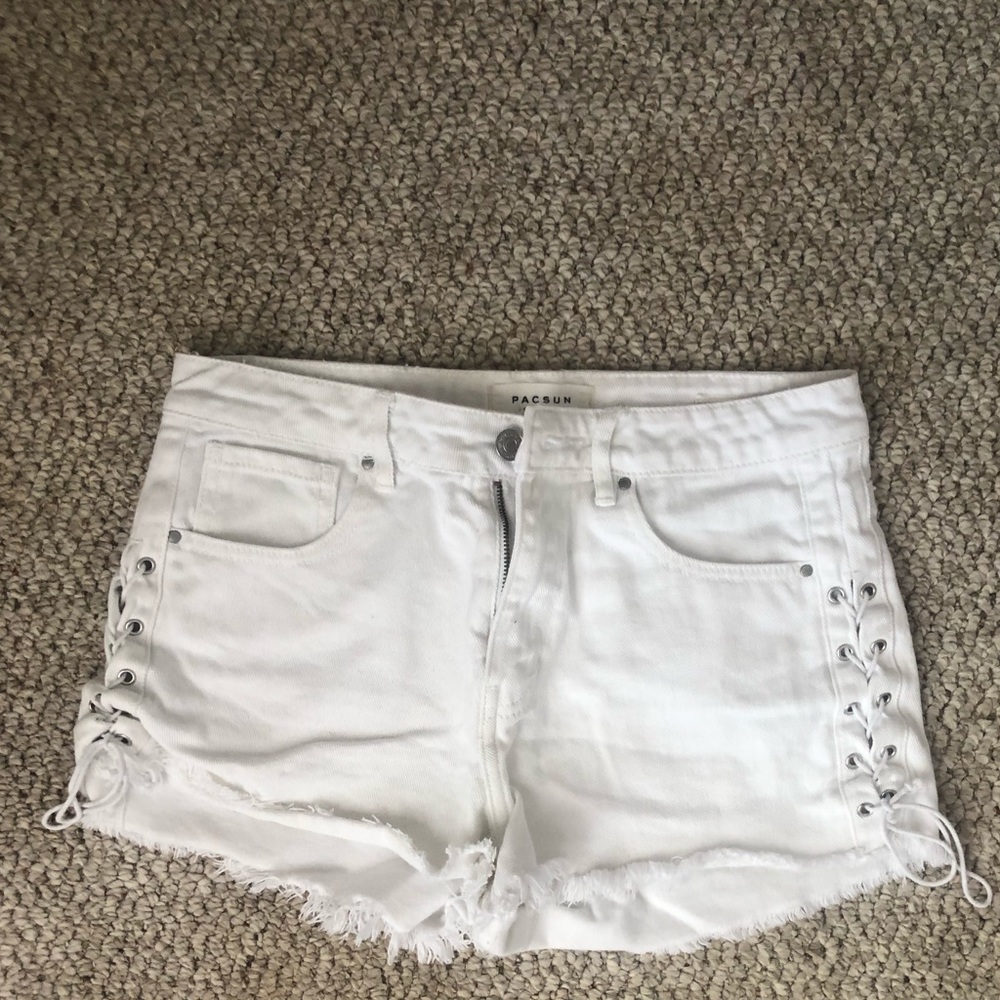 Passing shorts